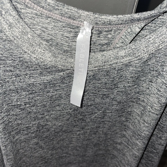 Tank top - Picture 2 of 3